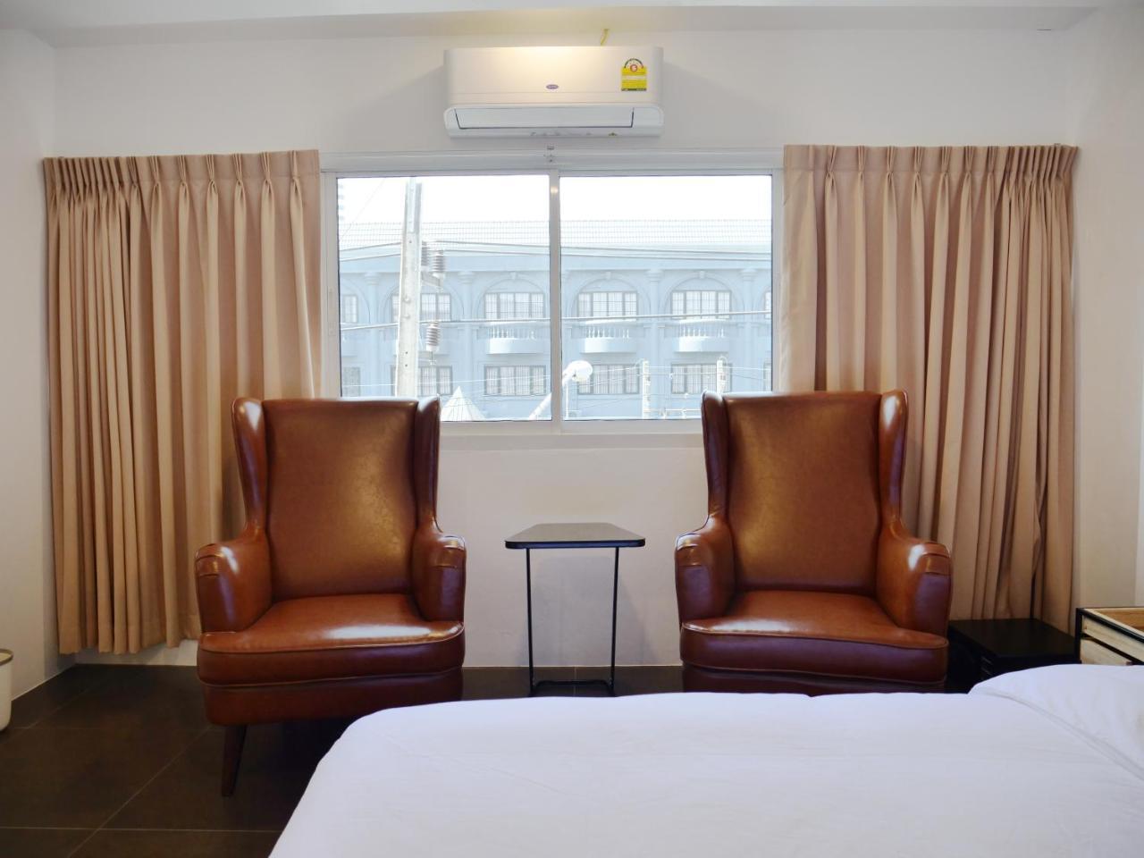 Breeze Hostel *